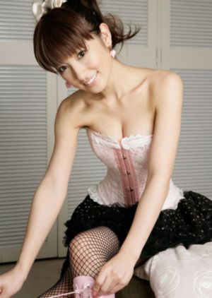 大胸美女裸体露出奶头写真_BD英语最新电影在线观看