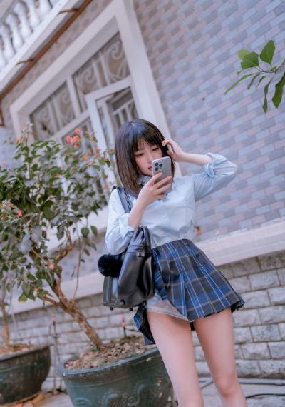 她的12被男生进入_1080在线观看