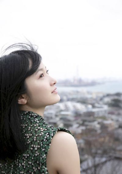 美女扒开尿口给男人玩_高清完整版BD